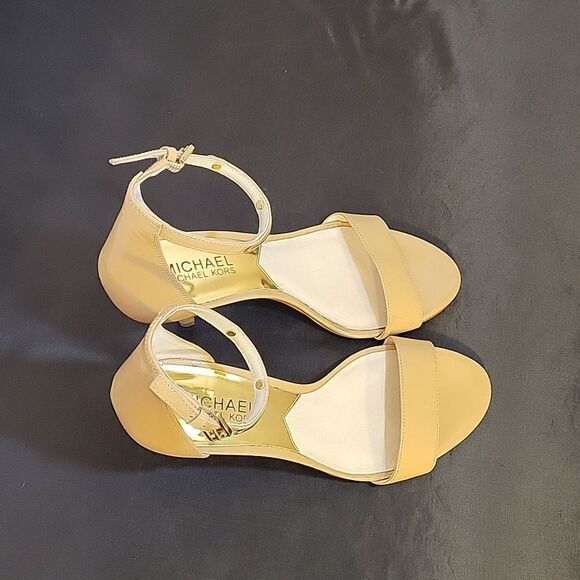 BRAND NEW MICHEAL MICHEAL KORS ANKLE STRAP ONE BAND SANDAL - Picture 4 of 11